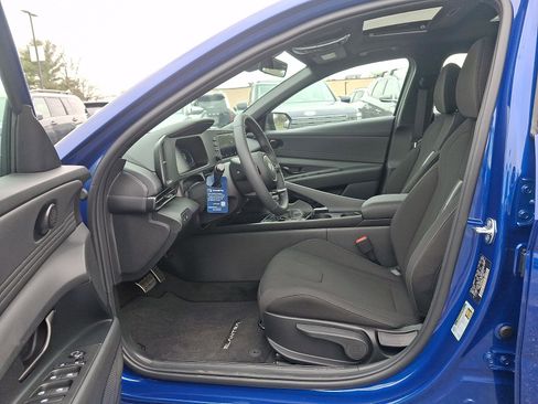 New 2026 Hyundai Elantra SEL Sport Premium image 8