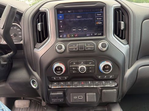Used 2019 GMC Sierra 1500 Denali w/ Denali Ultimate Package AWD/4WD image 11