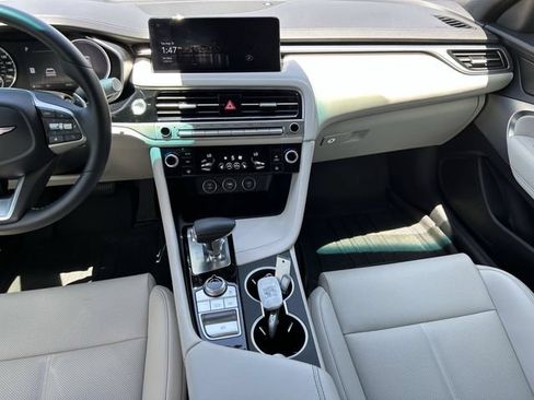 Used 2025 Genesis G70 2.5T RWD image 11