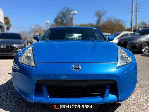 Used 2009 Nissan 370Z Touring image 11