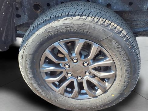 Used 2023 Ford Ranger XLT w/ Equipment Group 302A High AWD/4WD image 8