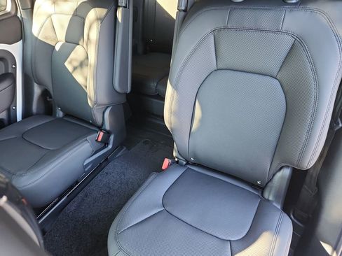 Used 2026 Land Rover Defender 130 S image 23