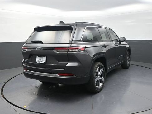 Used 2023 Jeep Grand Cherokee 4WD 4xe image 9