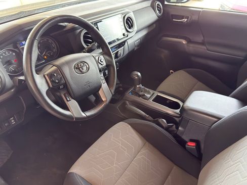 Used 2023 Toyota Tacoma TRD Off-Road w/ Technology Package image 16