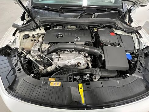 Used 2021 Mercedes-Benz GLA 250 4MATIC w/ Premium Package image 27