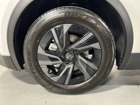 New 2026 Toyota C-HR image 6