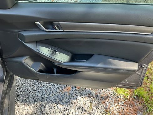 Used 2018 Honda Accord LX image 20