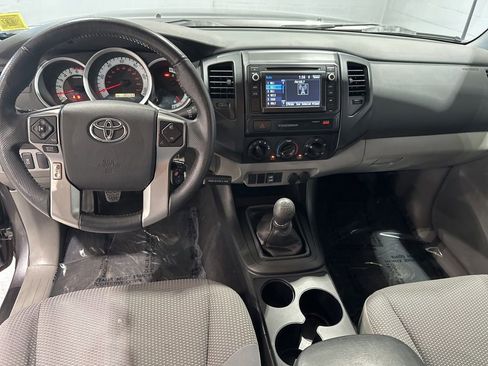 Used 2015 Toyota Tacoma 2WD Access Cab w/ Convenience Package image 7