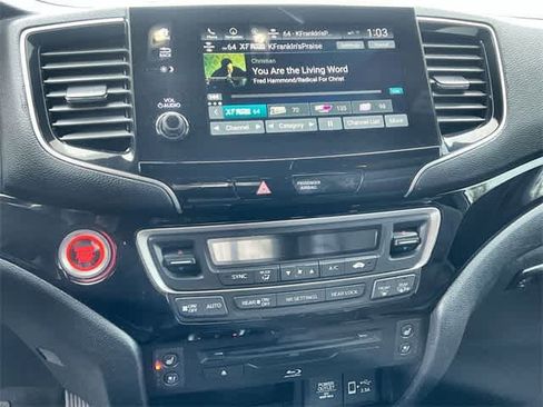 Certified 2022 Honda Pilot Black Edition image 18