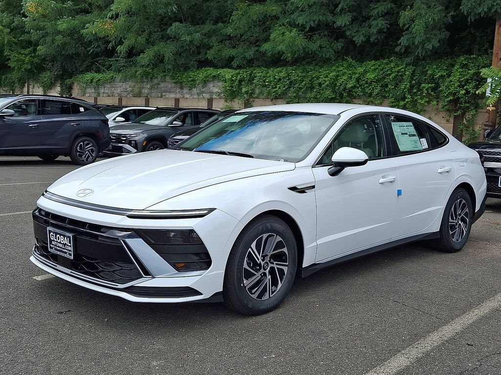 New 2026 Hyundai Sonata Blue FWD image 2