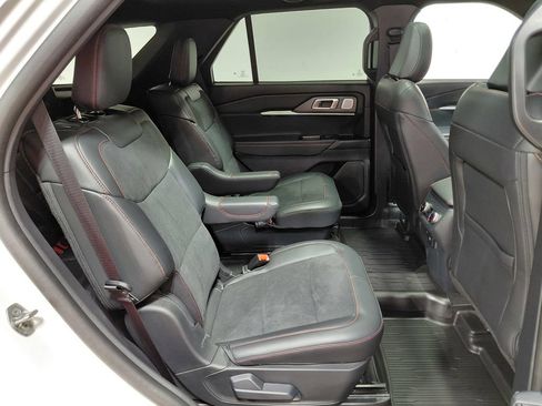 Certified 2025 Ford Explorer ST w/ Sun And Sound Package AWD/4WD image 45