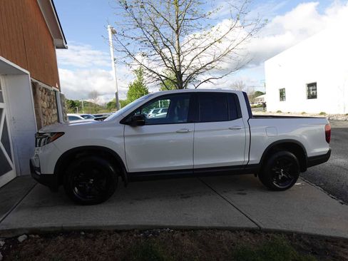Certified 2023 Honda Ridgeline Black Edition image 4