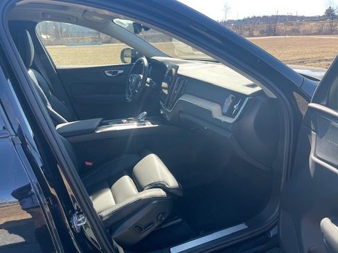 New 2026 Volvo XC60 B5 Ultra w/ Protection Package Premier AWD/4WD image 6