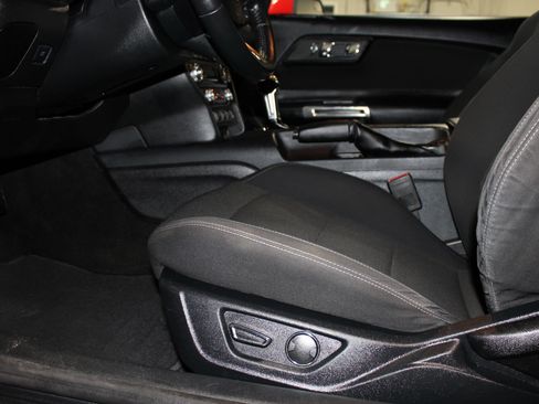 Used 2016 Ford Mustang Convertible w/ Equipment Group 051A RWD image 22