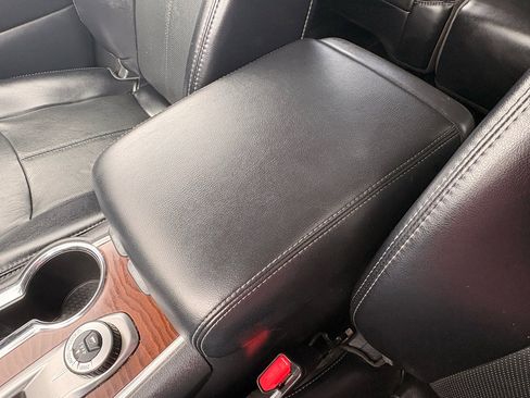 Used 2020 Nissan Pathfinder Platinum AWD/4WD image 30