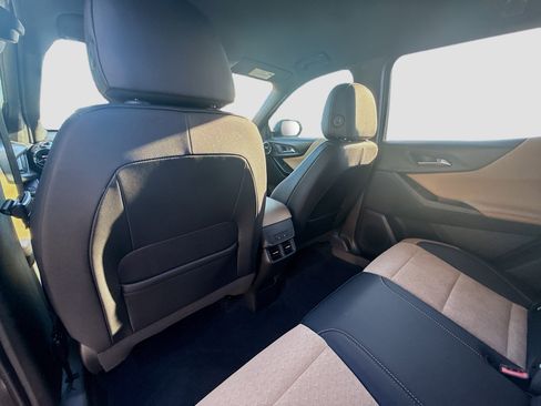 Used 2025 Chevrolet Equinox ACTIV w/ Safety and Technology Package image 25