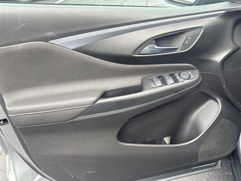 Certified 2025 Buick Envista Sport Touring w/ Convenience I Package FWD image 21