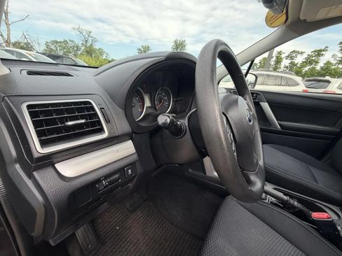 Used 2016 Subaru Forester 2.5i Premium w/ All-Weather Package AWD/4WD image 11