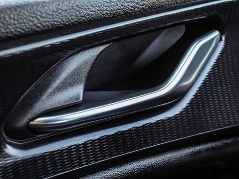 Used 2024 Jeep Grand Cherokee L Laredo image 9