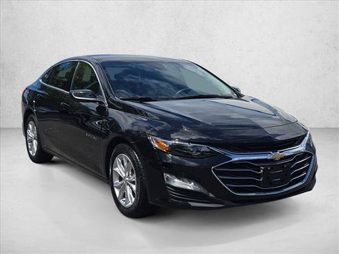 Used 2025 Chevrolet Malibu LT FWD image 3