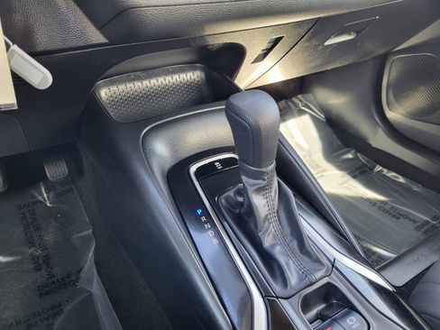 Used 2022 Toyota Corolla LE image 12