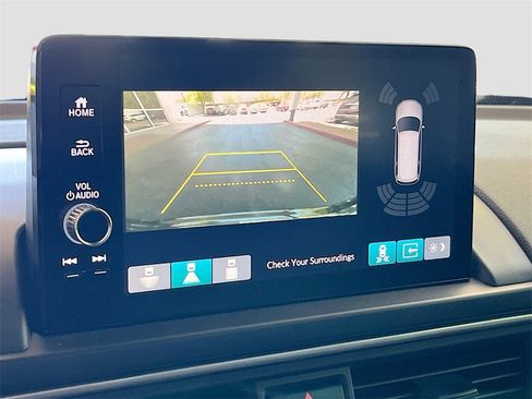 Used 2025 Honda Pilot Touring image 14