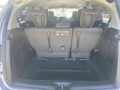 Used 2019 Honda Odyssey EX image 17