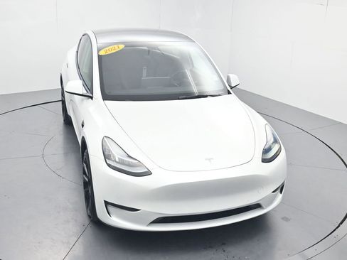 Used 2021 Tesla Model Y Long Range AWD/4WD image 40