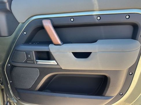 Used 2023 Land Rover Defender 110 X image 11