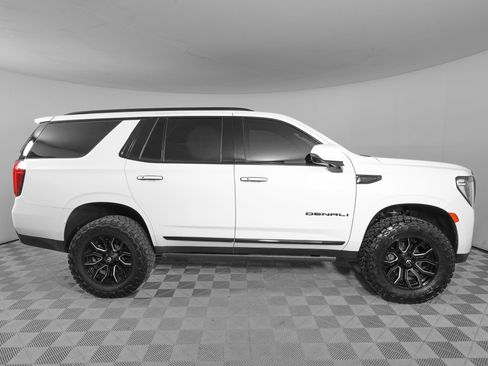 Used 2021 GMC Yukon Denali AWD/4WD image 3