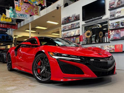 Used 2017 Acura NSX AWD/4WD image 1