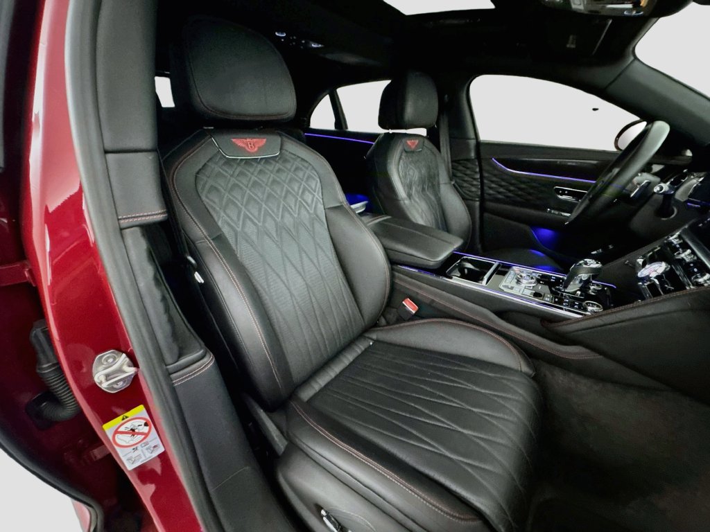 Used 2022 Bentley Flying Spur V8 AWD/4WD image 31