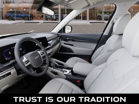 New 2025 Kia Telluride S image 17