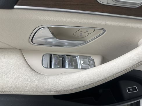 Used 2026 Mercedes-Benz GLE 350 4MATIC image 11