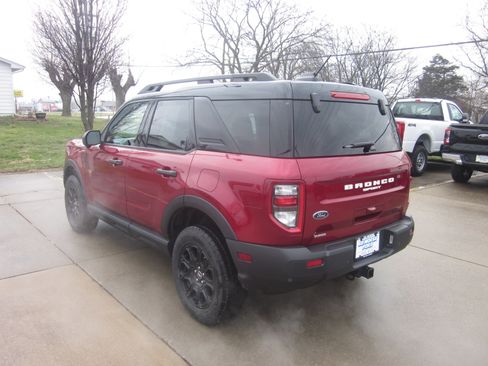 Used 2025 Ford Bronco Sport Badlands image 4