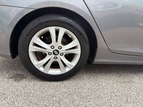 Used 2011 Hyundai Sonata Limited w/ Navigation Pkg 5 FWD image 32