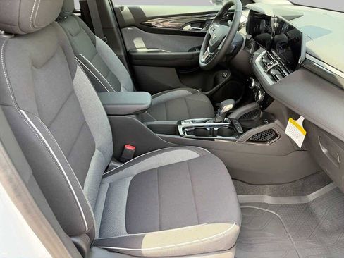 New 2026 Chevrolet TrailBlazer LT w/ Convenience Package FWD image 11