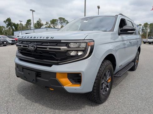 New 2025 Ford Expedition Tremor image 8