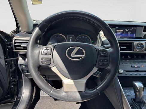 Used 2019 Lexus IS 300 w/ Premium Package RWD image 12