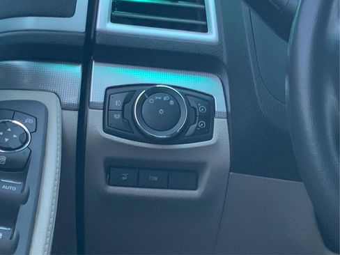 Used 2011 Ford Explorer XLT w/ 202A Rapid Spec Order Code FWD image 19