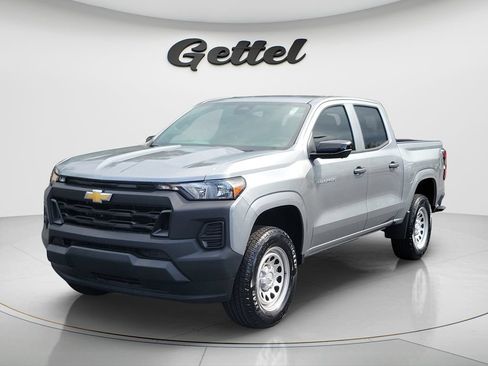 Used 2024 Chevrolet Colorado W/T w/ Technology Package RWD image 1