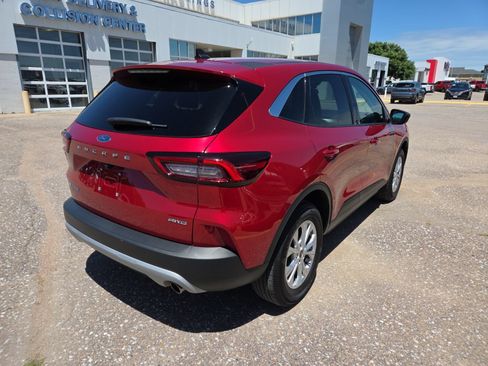 Used 2023 Ford Escape Active AWD/4WD image 5