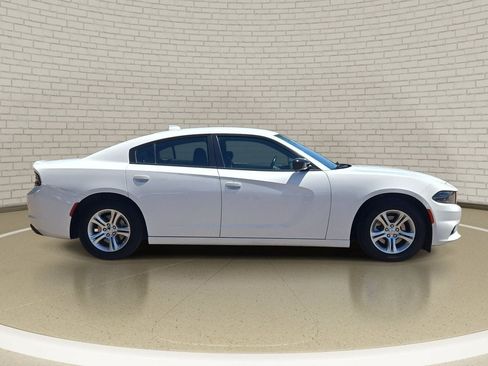 Used 2023 Dodge Charger SXT RWD image 4