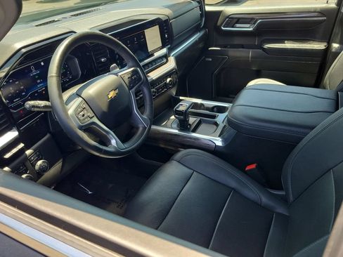 Used 2023 Chevrolet Silverado 1500 LTZ w/ Technology Package AWD/4WD image 10