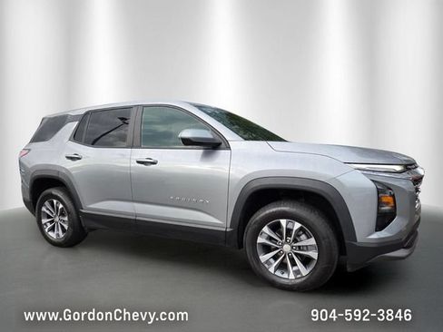 Certified 2025 Chevrolet Equinox LT FWD image 8