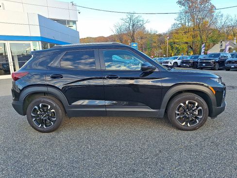 Used 2023 Chevrolet TrailBlazer LT w/ Convenience Package image 7
