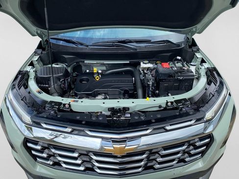 Used 2025 Chevrolet Equinox LT w/ Convenience Package II AWD/4WD image 10