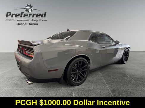 Used 2018 Dodge Challenger T/A image 17