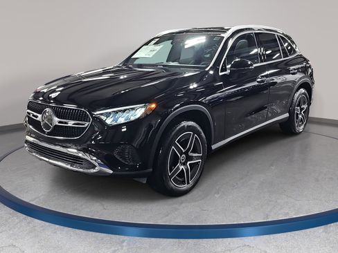 Used 2026 Mercedes-Benz GLC 300 4MATIC image 1