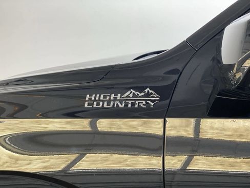 Used 2024 Chevrolet Tahoe High Country w/ Premium Package image 11